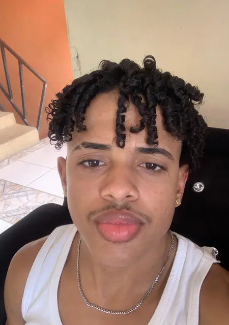 Я Michaell, 22, из Санто-доминго Эста, ищу знакомство для приятного времяпровождения