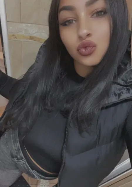 Я Bindiac, 24, из Констанцы, ищу знакомства на одну ночь