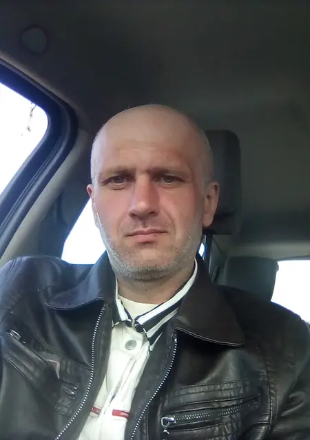 Миша из Смолевичей, ищу на сайте знакомства на одну ночь